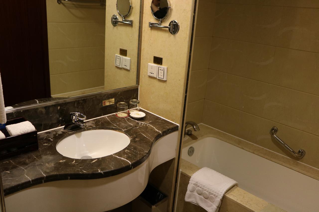Rongjiang Hotel Jieyang Eksteriør bilde